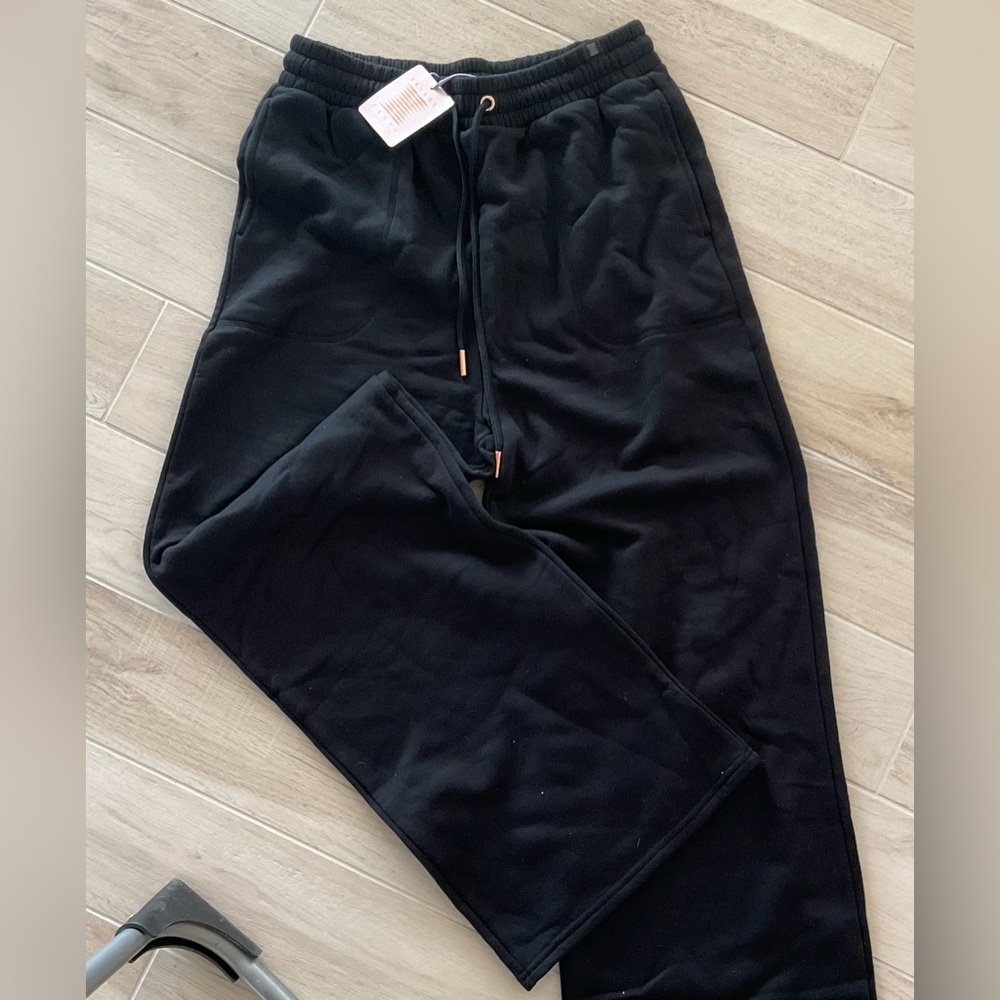 Savage X Fenty size large wide leg sweatpants. NWT